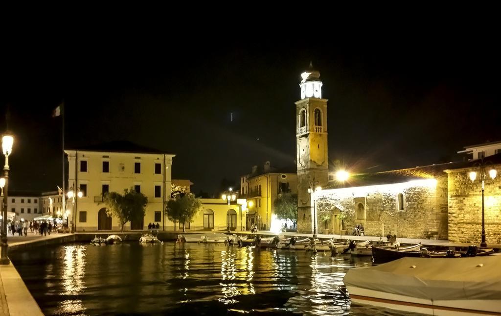 Porto Vecchio Appartamenti Lazise Exterior photo